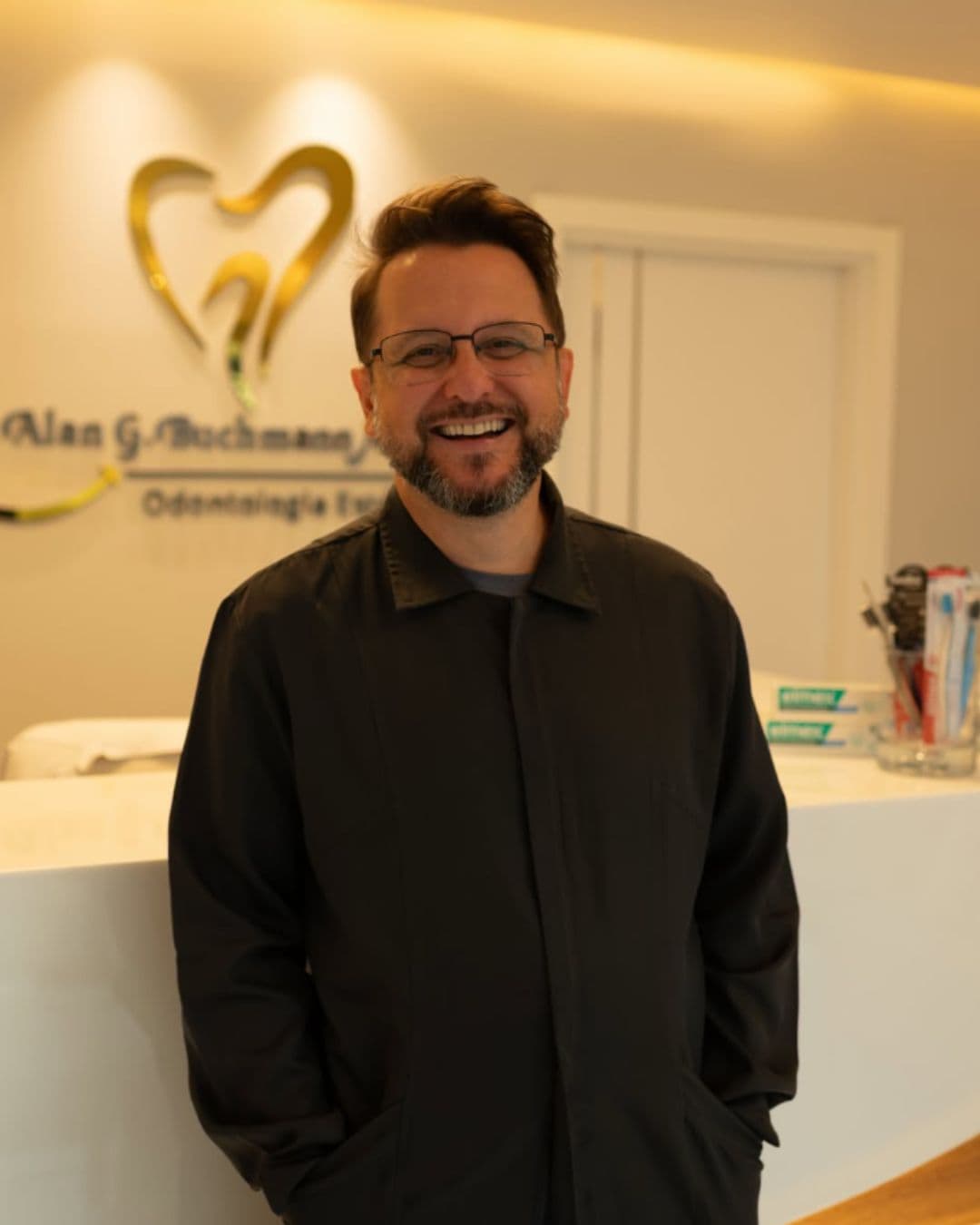 Dr. Alan Geison Buchmann Machado